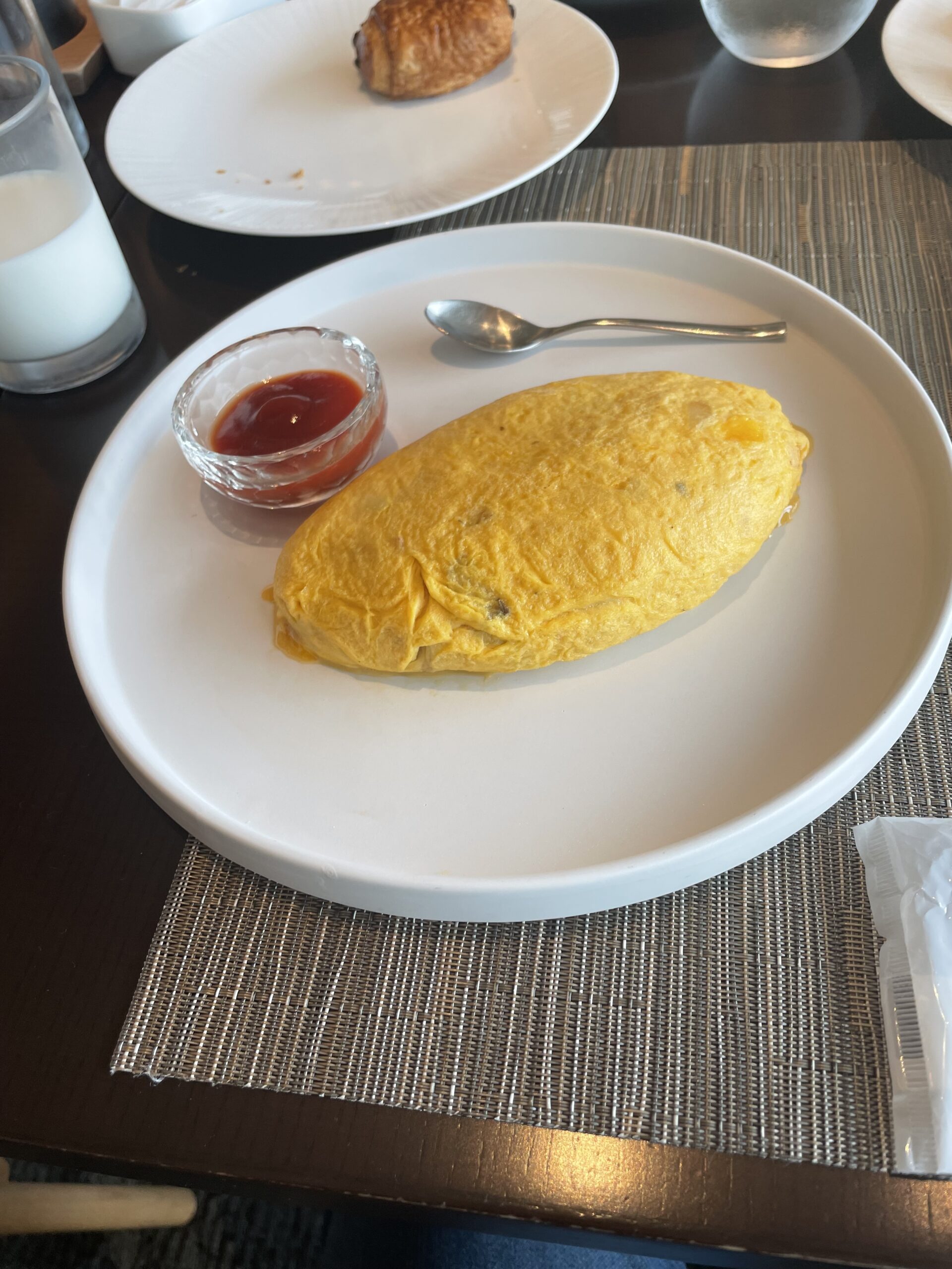 TIAD朝食のオムレツ